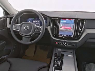 Volvo XC60 B5 R-Design — photo 6