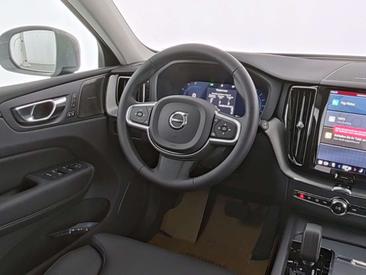 Volvo XC60 B5 R-Design — photo 7
