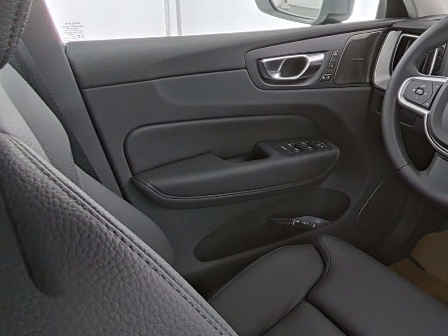 Volvo XC60 B5 R-Design - 2025 - Joinsteer - #10