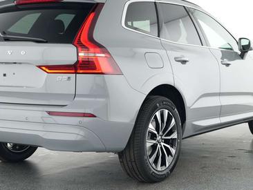 Volvo XC60 B5 R-Design — photo 13