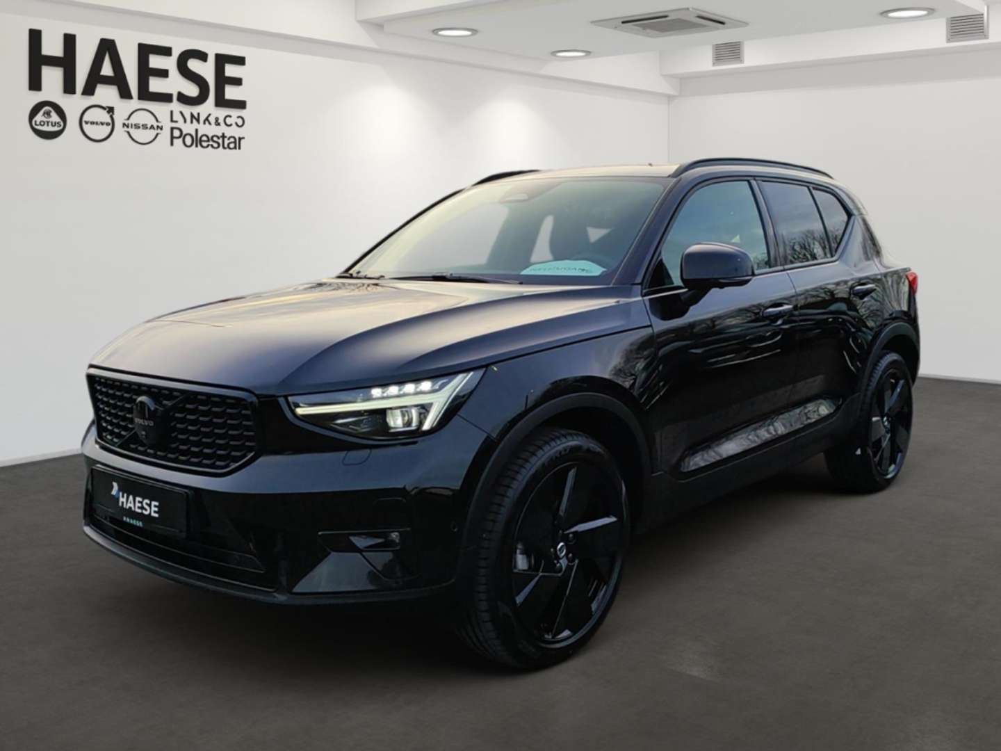 Volvo XC40 B3 Ultra Black Edition - 2025 - Joinsteer - #1
