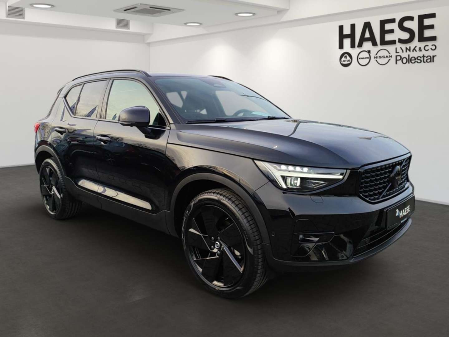 Volvo XC40 B3 Ultra Black Edition - 2025 - Joinsteer - #3