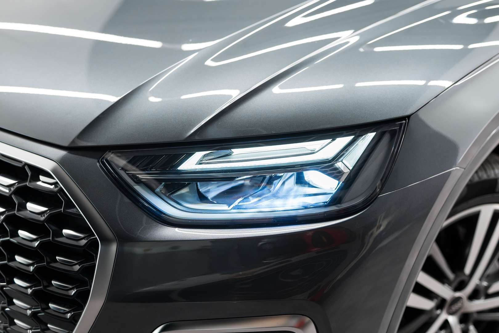Audi Q5 S Line Plus 50 TFSI E - 2023 - Joinsteer - #4