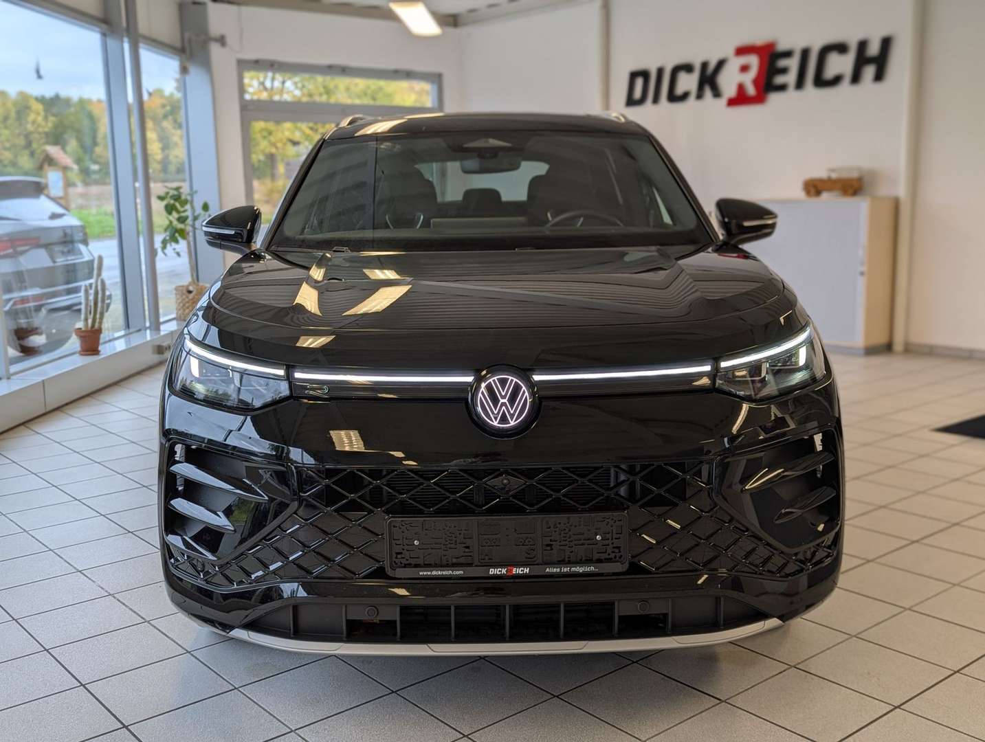 Volkswagen T-CROSS 4Motion R-Line - 2025 - Joinsteer - #1