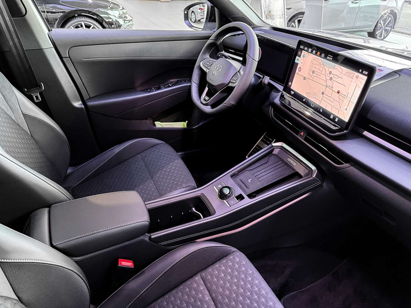 Volkswagen T-Roc R-Line - 2026 - Joinsteer - #5