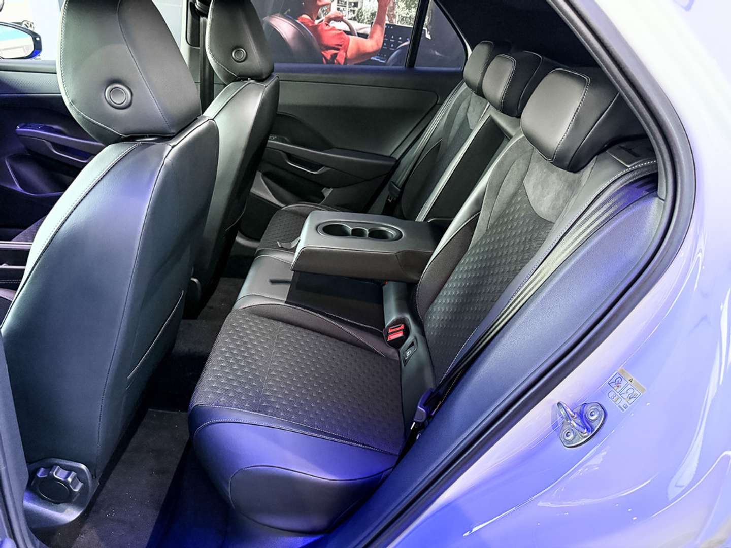 Volkswagen T-Roc R-Line - 2026 - Joinsteer - #13