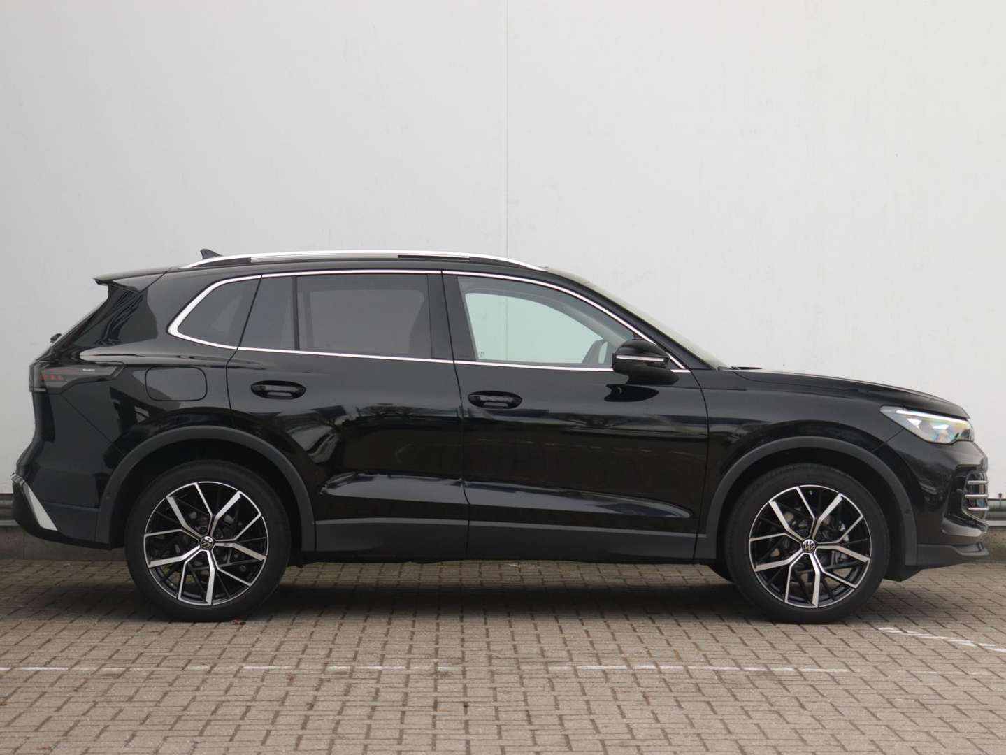 Volkswagen TIGUAN EHybrid Elegance - 2025 - Joinsteer - #1