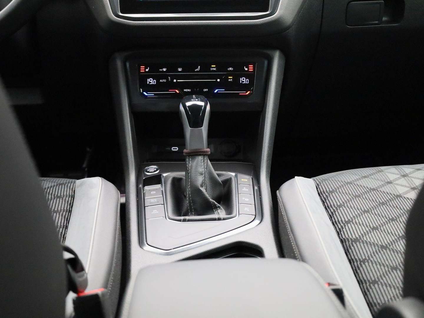 Volkswagen TIGUAN EHybrid R-Line - 2023 - Joinsteer - #10
