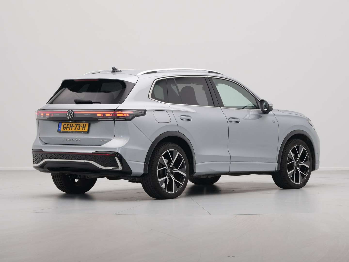 Volkswagen TIGUAN R-Line - 2024 - Joinsteer - #5