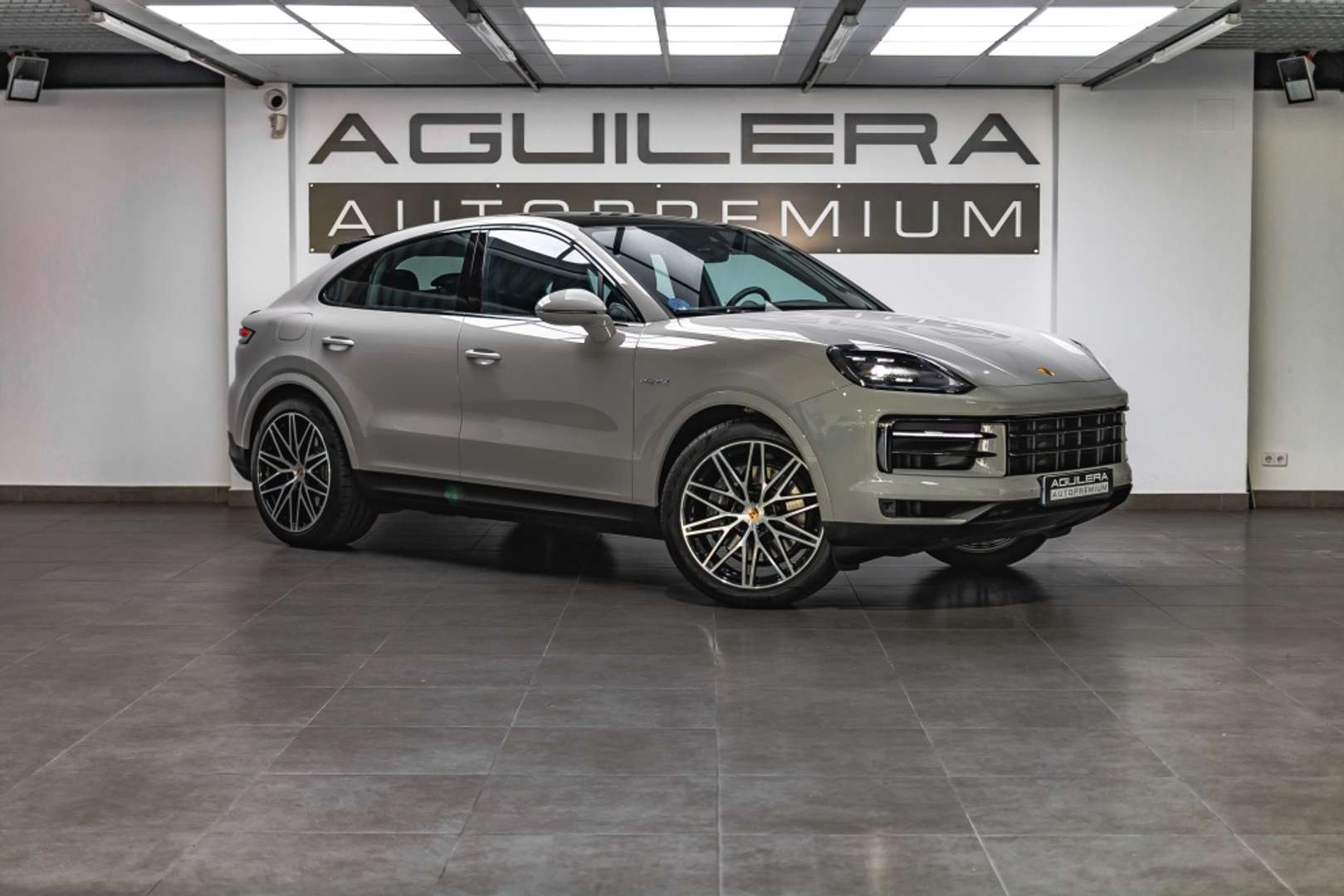 Porsche Cayenne II E-Hybrid - 2023 - Joinsteer - #1