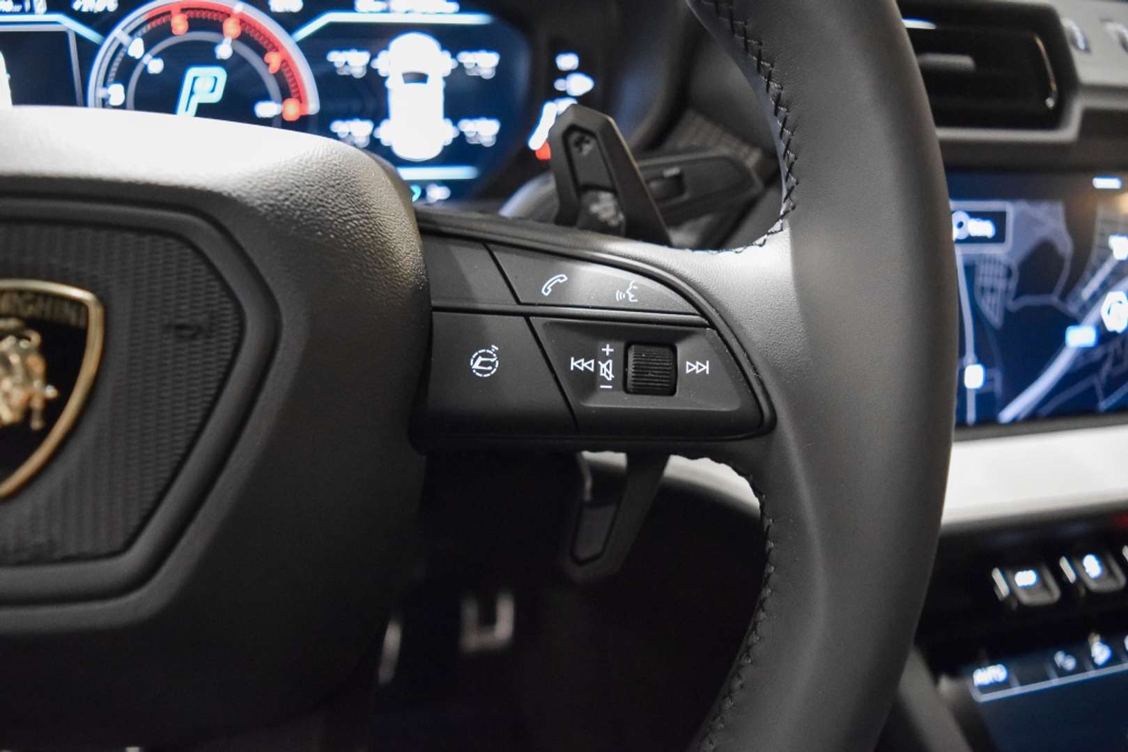 Lamborghini Urus 4.0 V8 Biturbo - 2026 - Joinsteer - #18