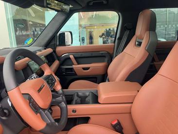 Land Rover Defender 110 4.4 V8 MHEV Octa AWD Aut. — photo 5