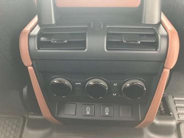 Land Rover Defender 110 4.4 V8 MHEV Octa AWD Aut. — photo 19