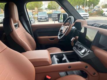 Land Rover Defender 110 4.4 V8 MHEV Octa AWD Aut. — photo 22