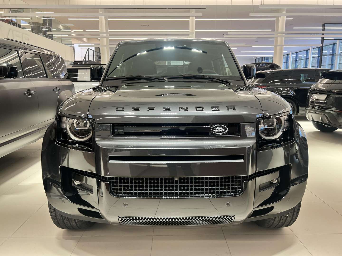 Land Rover Defender 110 X-Dynamic SE D250 - 2026 - Joinsteer - #2