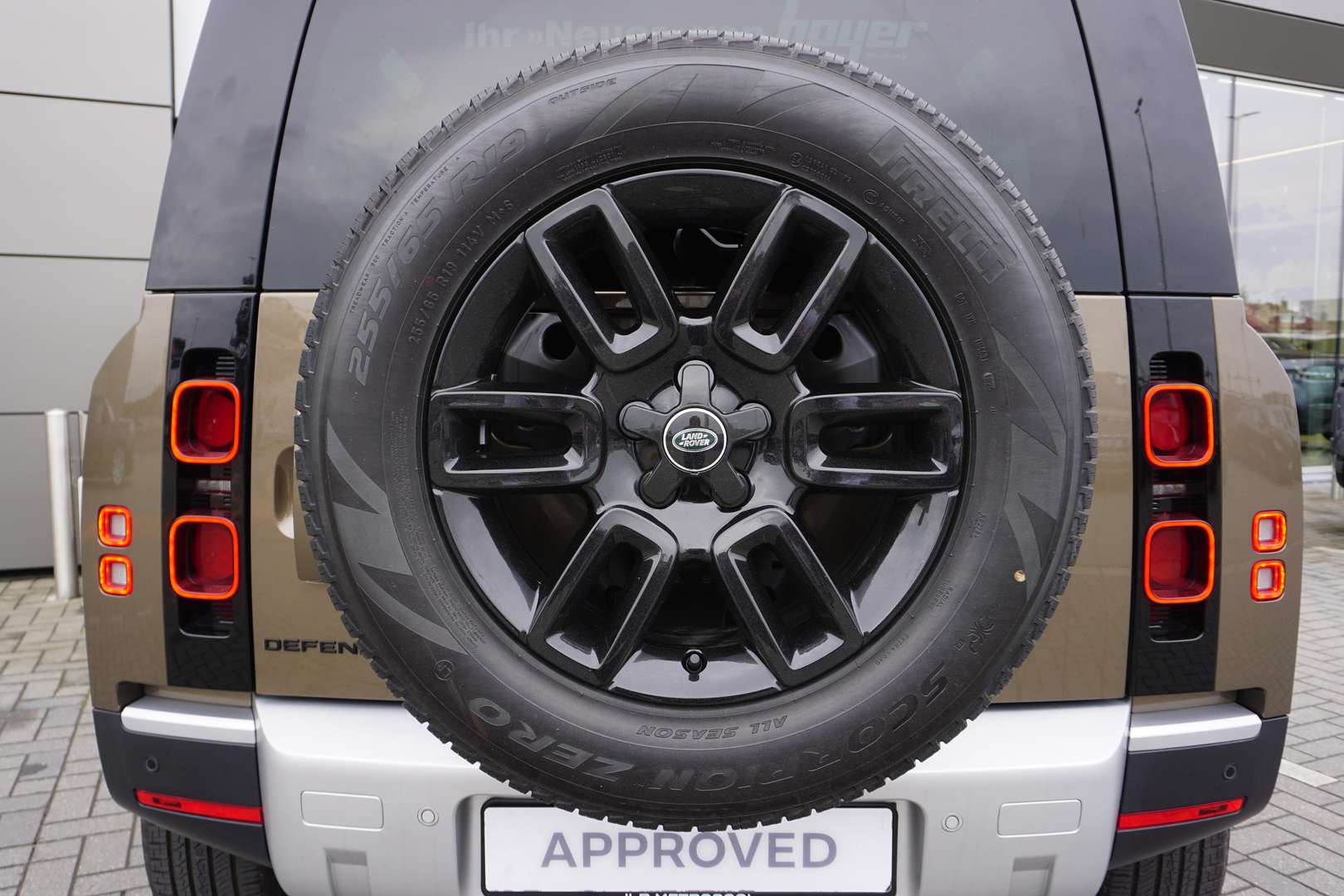 Land Rover Defender 90 D200 S - 2025 - Joinsteer - #9