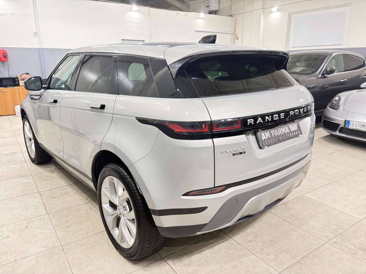 Land Rover Range Rover Evoque 2.0D I4 180 CV AWD Auto SE - 2019 - Joinsteer - #2