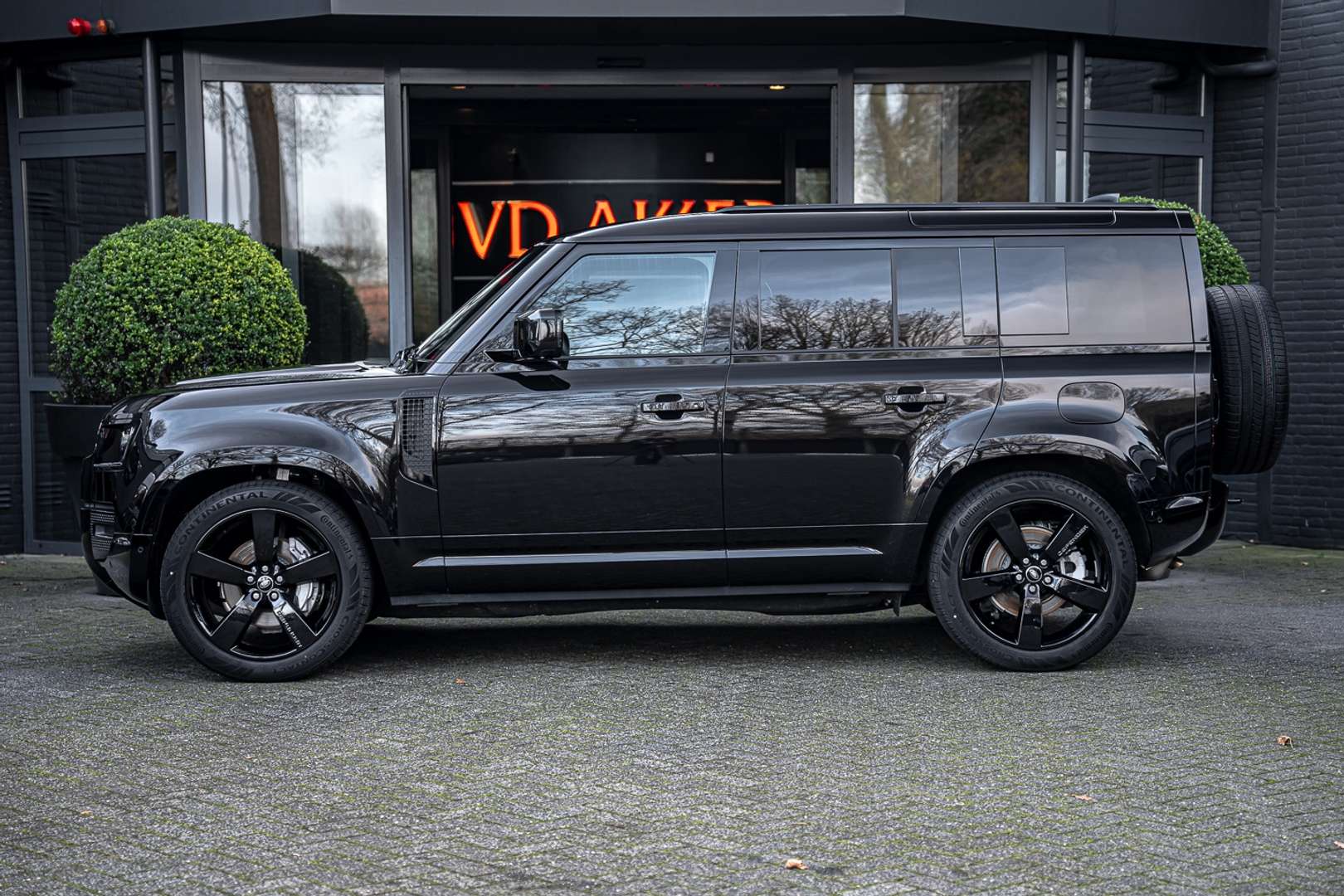 Land Rover Defender 110 P300e X-Dynamic HSE URBAN - 2025 - Joinsteer - #6