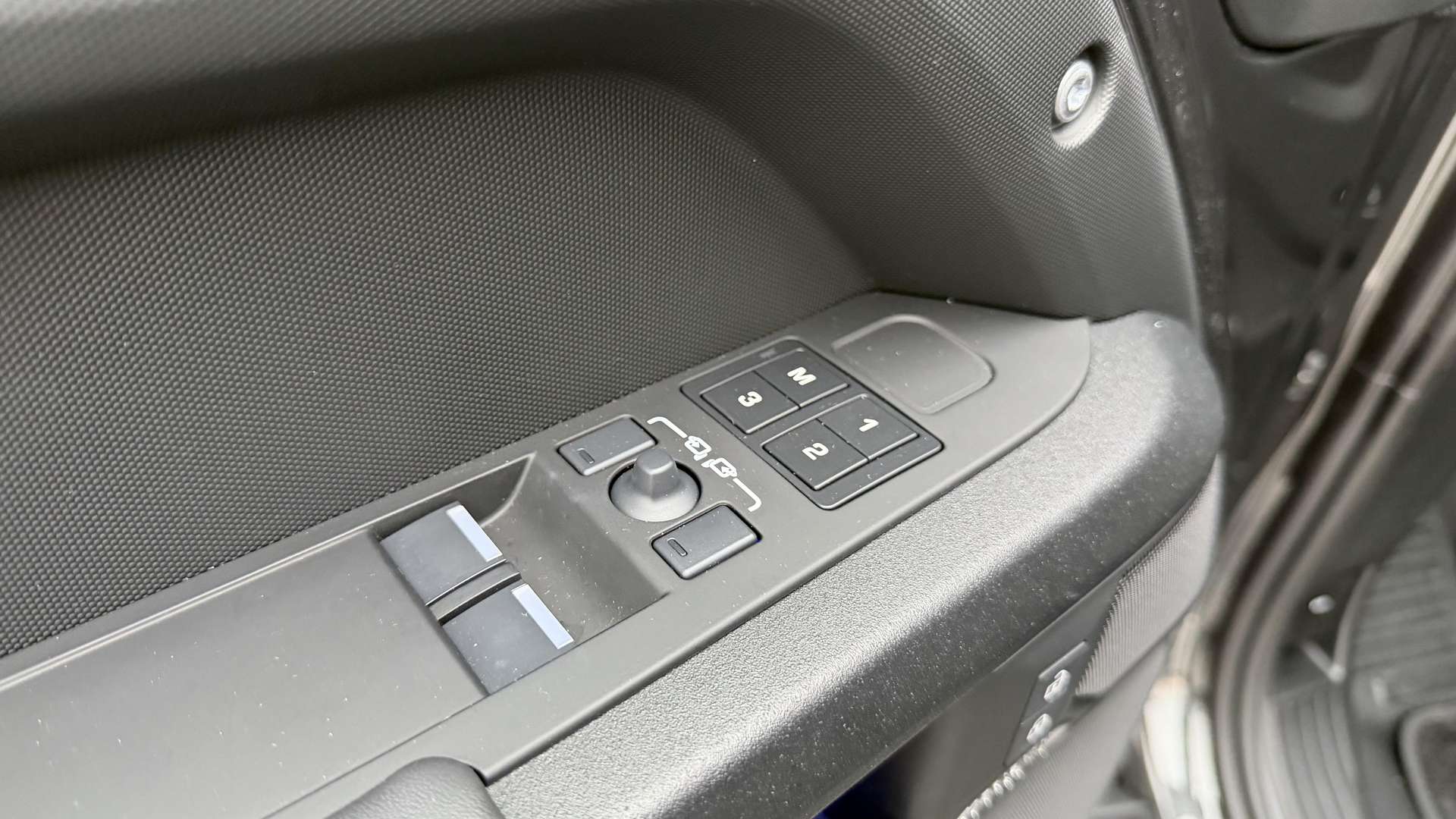 Land Rover Defender 90 P425 X - 2025 - Joinsteer - #11