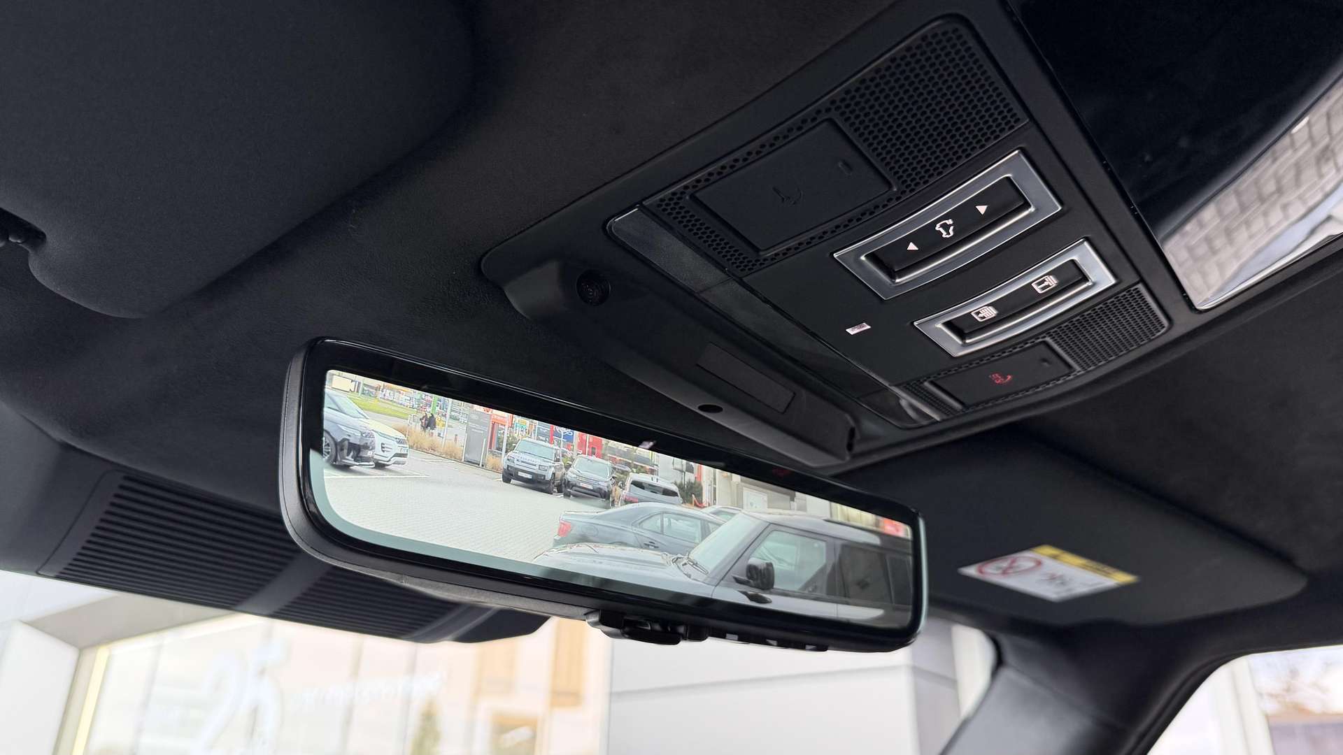 Land Rover Defender 90 P425 X - 2025 - Joinsteer - #14