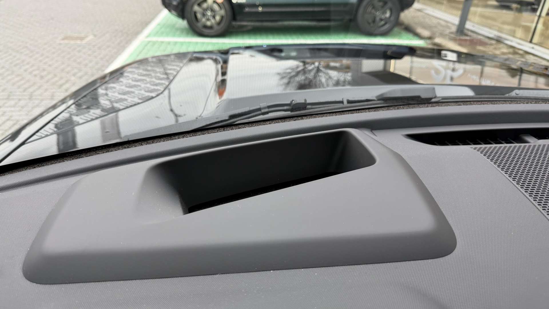 Land Rover Defender 90 P425 X - 2025 - Joinsteer - #15