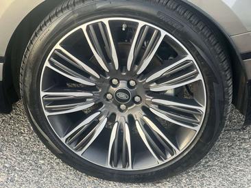 Land Rover Range Rover Velar R-Dynamic Base 4WD Aut. 3.0D I6 MHEV — photo 2
