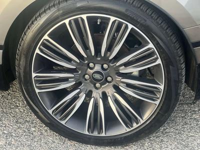 Land Rover Range Rover Velar R-Dynamic Base 4WD Aut. 3.0D I6 MHEV