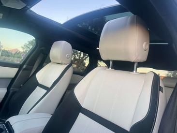 Land Rover Range Rover Velar R-Dynamic Base 4WD Aut. 3.0D I6 MHEV — photo 4