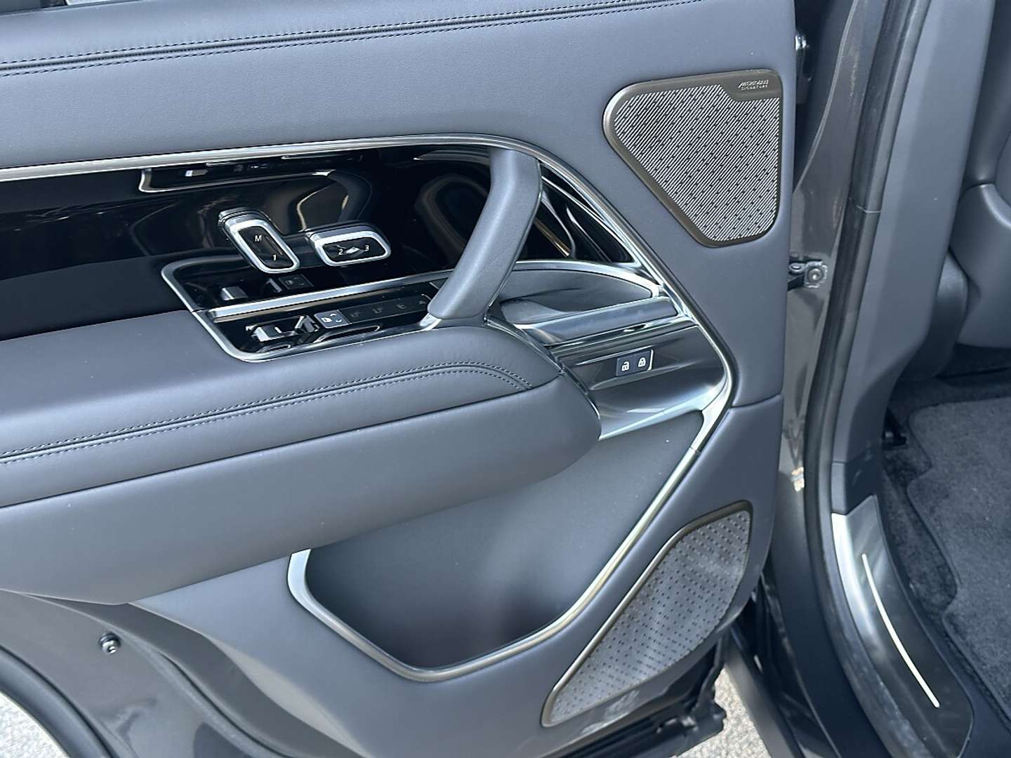 Land Rover Range Rover P550e PHEV AWD Autobiography - 2025 - Joinsteer - #17