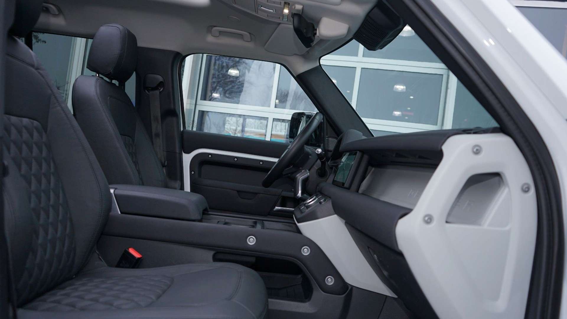 Land Rover Defender 110 D200 AWD EL-FALTDACH*AIRMATIC*LEDER - 2021 - Joinsteer - #6