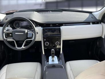 Land Rover Discovery Sport P300e S — photo 17