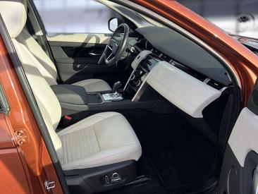 Land Rover Discovery Sport P300e S — photo 20