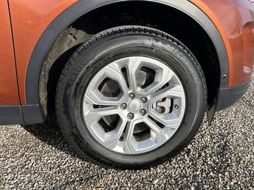 Land Rover Discovery Sport P300e S — photo 22