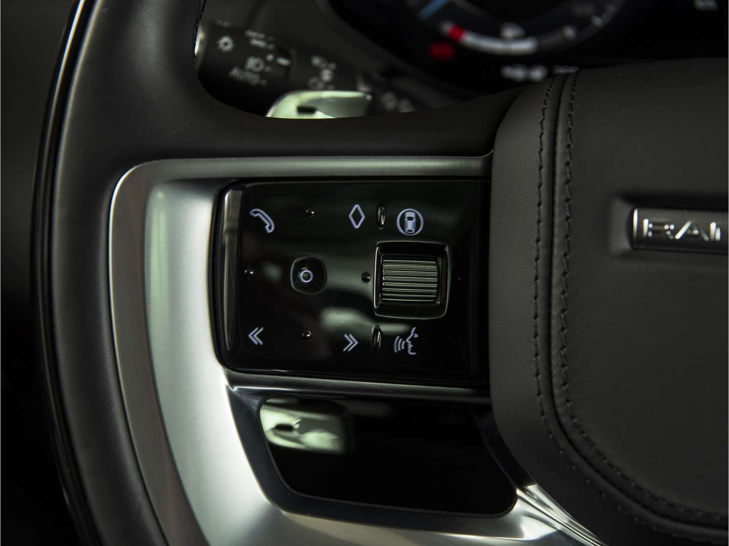 Land Rover Range Rover Autobiography 3.0 P550e - 2025 - Joinsteer - #18