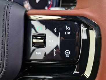 Land Rover Range Rover Sport SV — photo 42