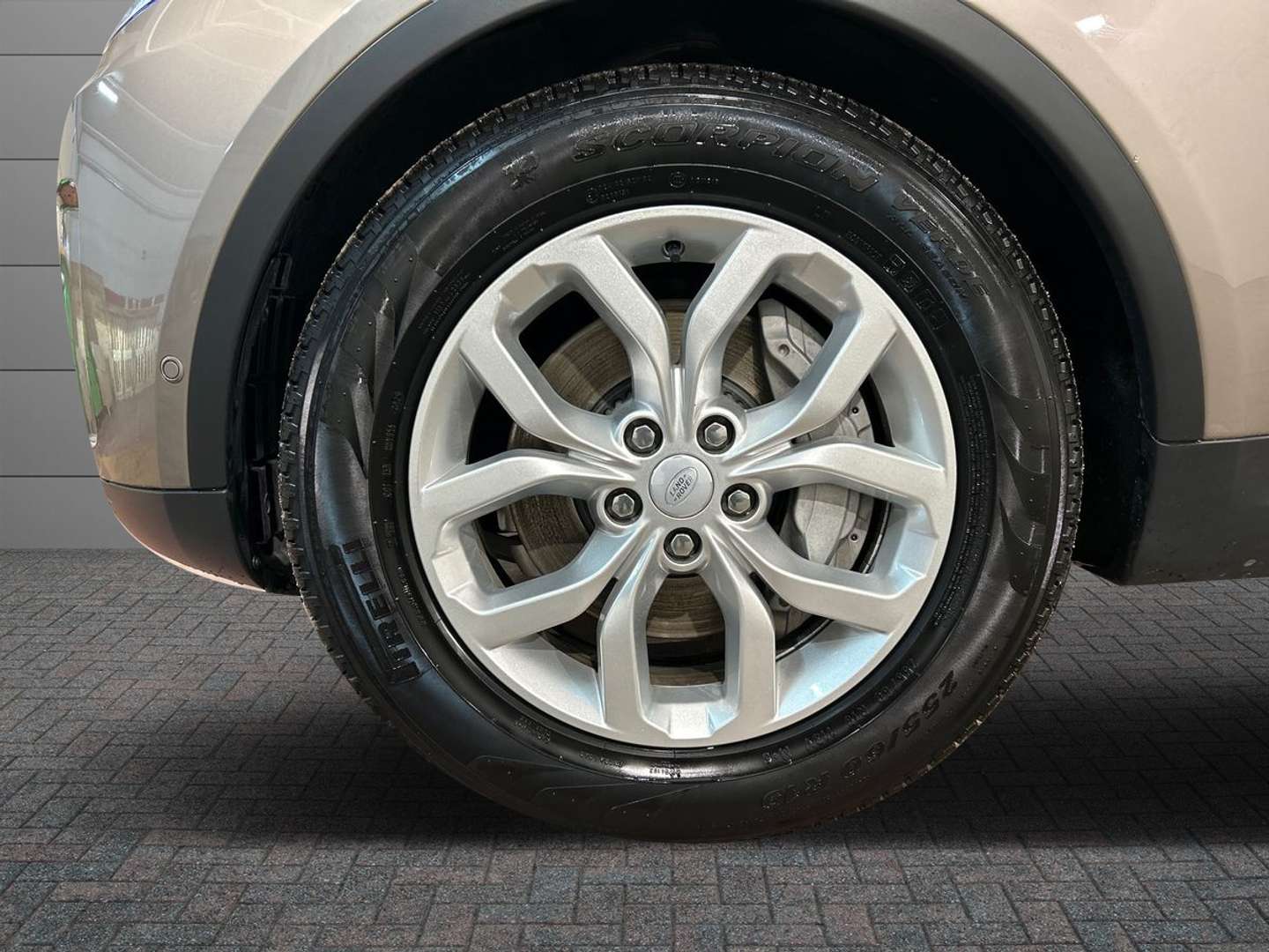 Land Rover Discovery 3.0d I6 Mhev Awd 249cv 5p.ti Auto - 2024 - Joinsteer - #16