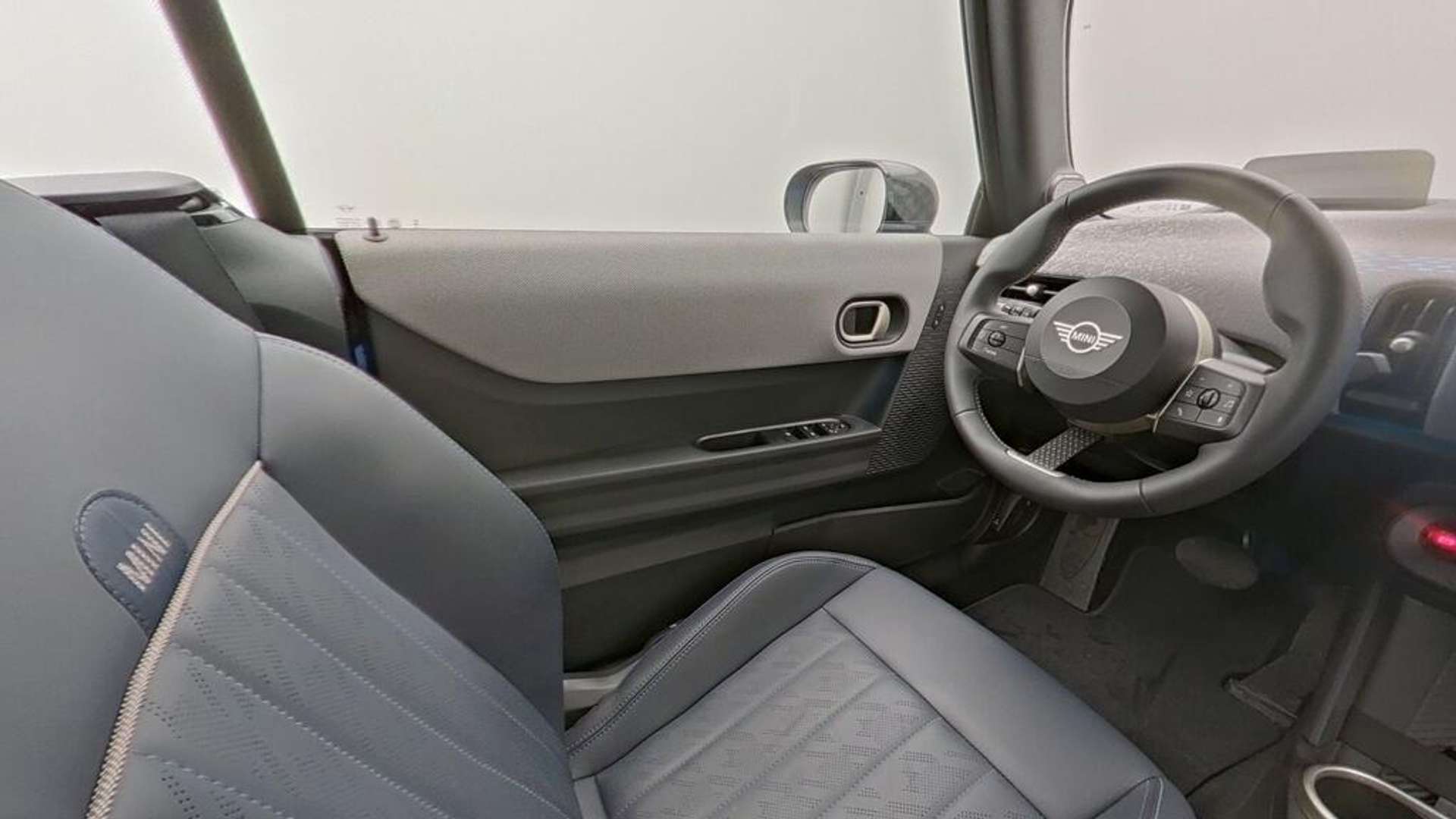 Mini Cabrio Favoured Cooper - 2025 - Joinsteer - #20