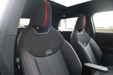Mini 3 Portes JCW Cooper SE — photo 18