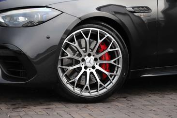 Mercedes Classe C63 AMG 63 — photo 8