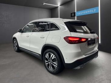 Mercedes GLA 180 Progressive — photo 4