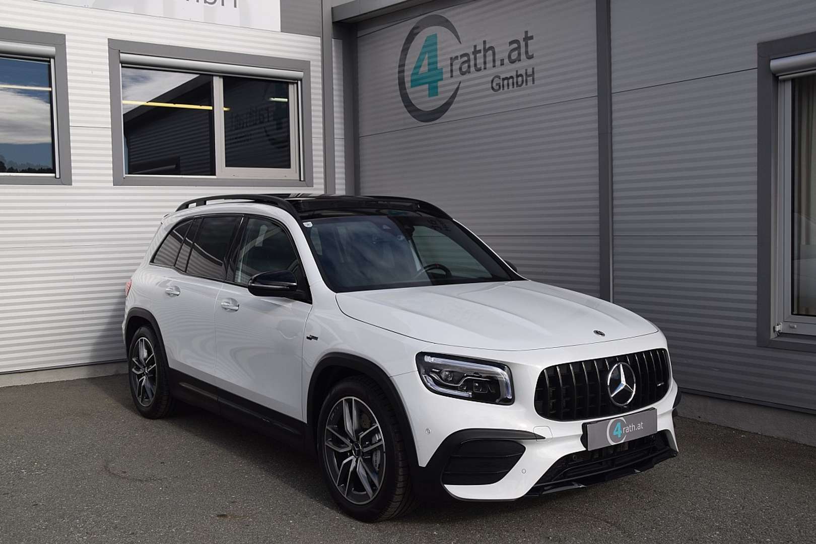 Mercedes GLB 35 AMG 35 AMG Line - 2024 - Joinsteer - #1