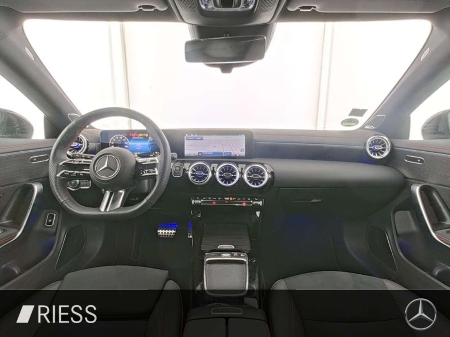 Mercedes CLA 250 E Shooting Brake 250 AMG Line - 2025 - Joinsteer - #4