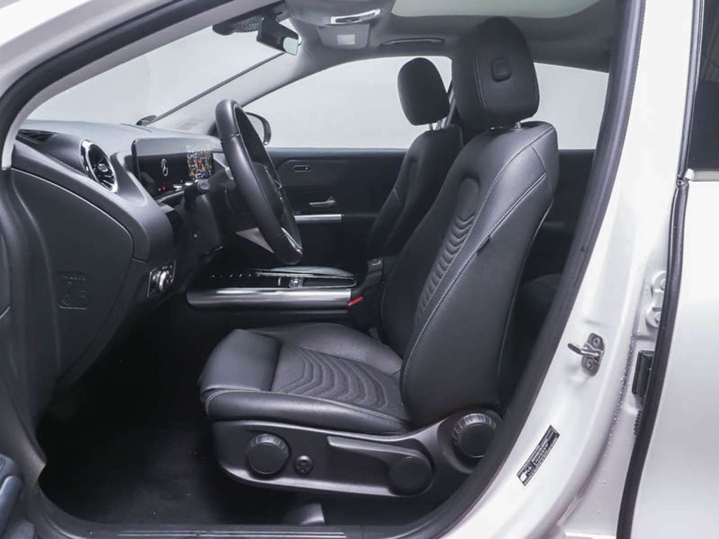 Mercedes GLA 200 - 2024 - Joinsteer - #4