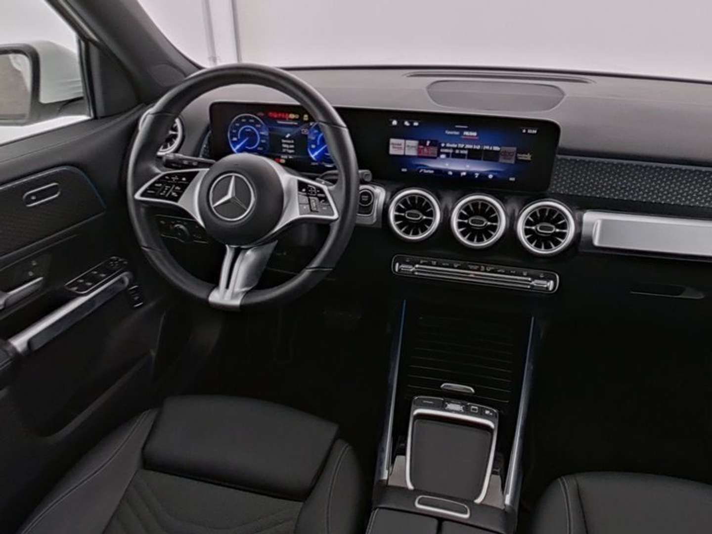 Mercedes EQB 300 - 2024 - Joinsteer - #5