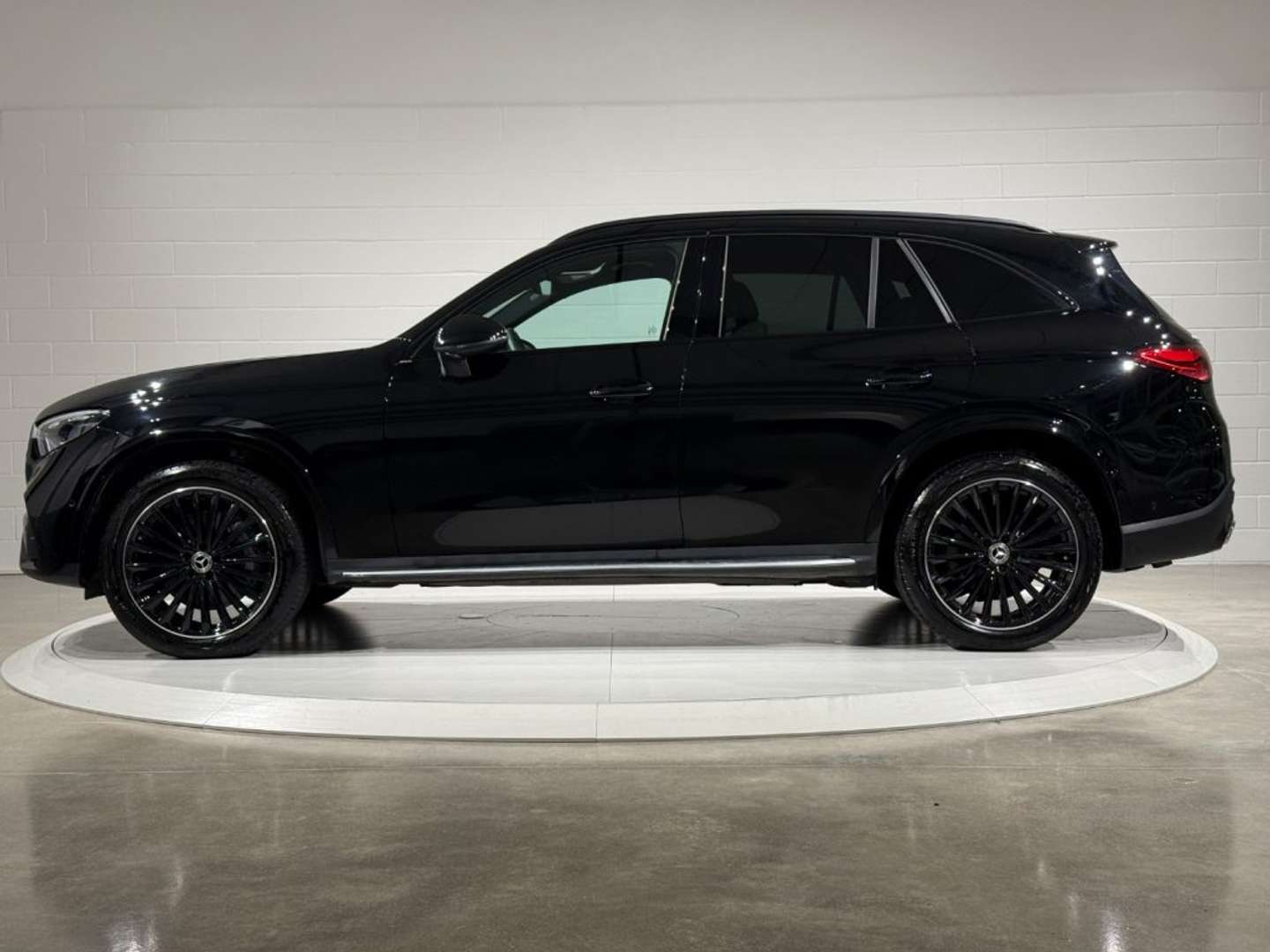 Mercedes GLC 220 AMG Line - 2023 - Joinsteer - #1