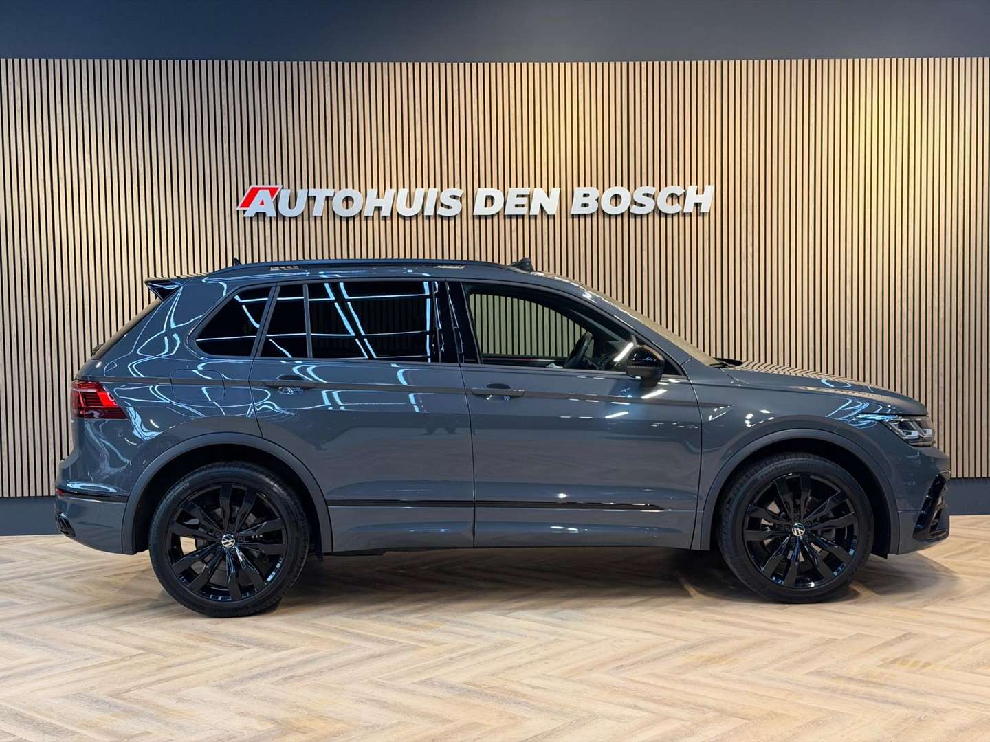 Volkswagen TIGUAN EHybrid R-Line - 2022 - Joinsteer - #3