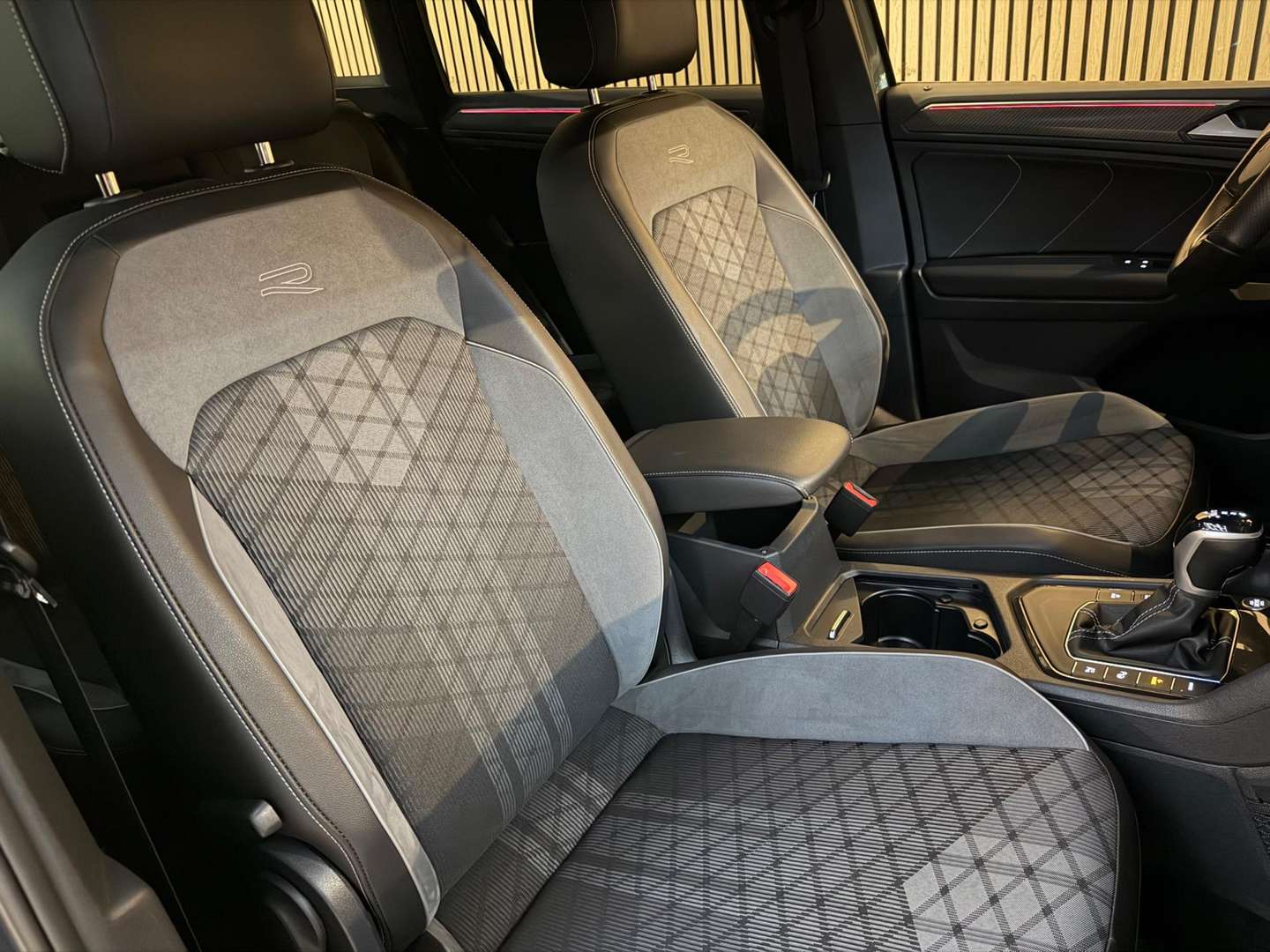Volkswagen TIGUAN EHybrid R-Line - 2022 - Joinsteer - #6