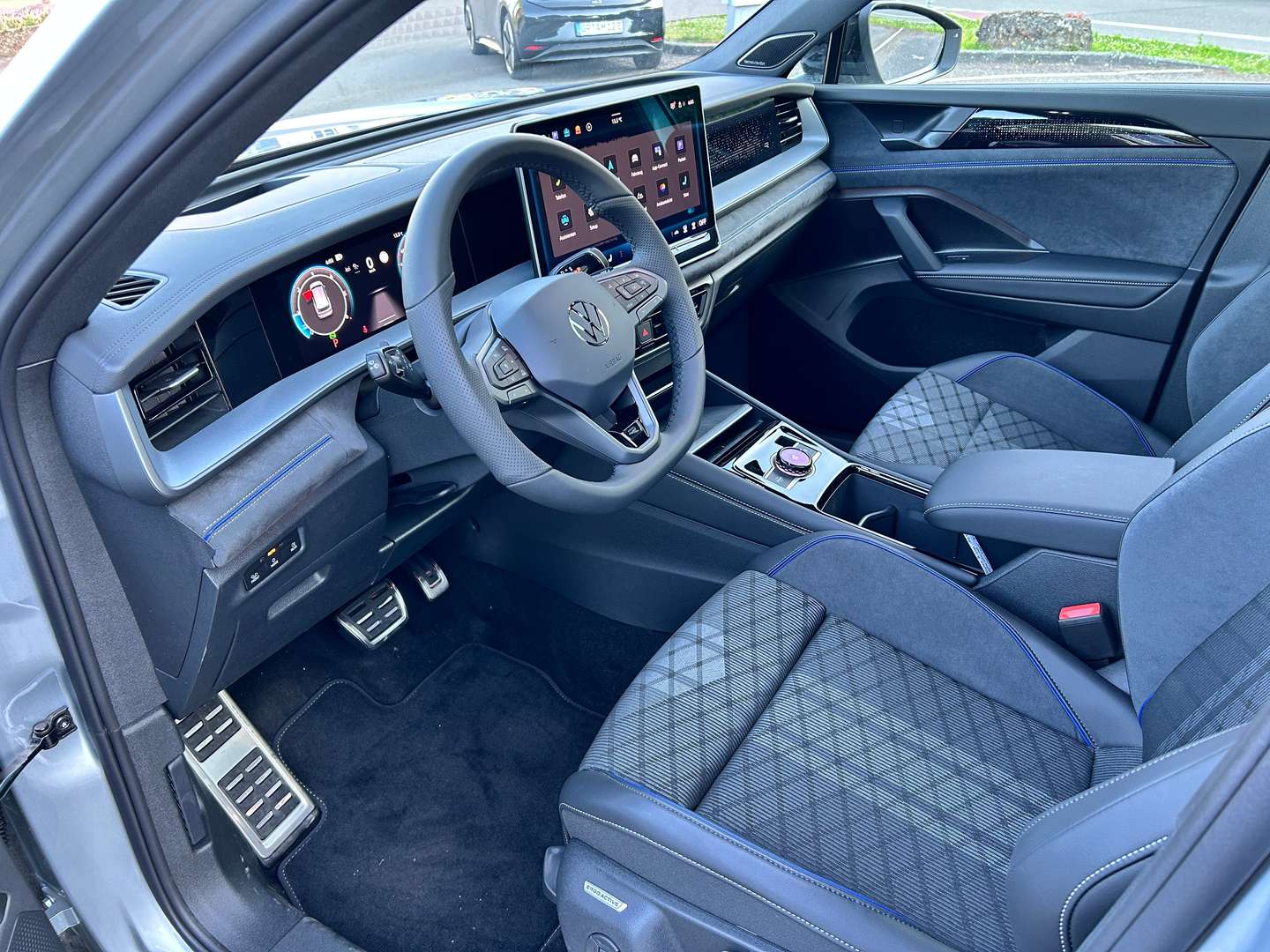 Volkswagen T-CROSS TDI 4Motion R-Line - 2025 - Joinsteer - #4