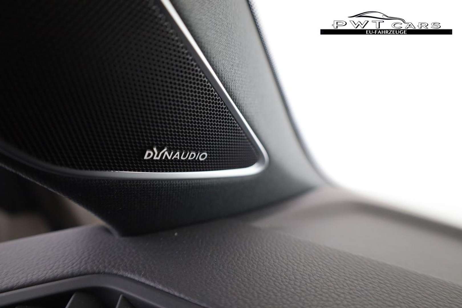 Volkswagen Touareg TDI 4Motion R-Line - 2025 - Joinsteer - #9