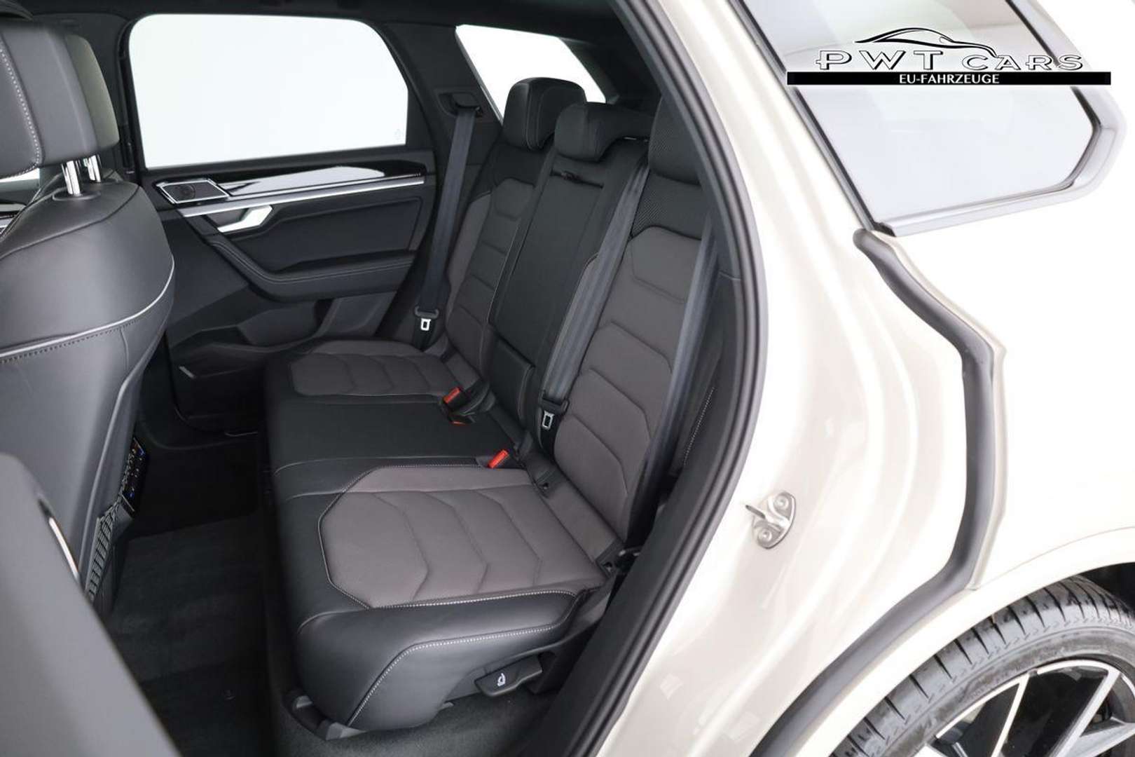 Volkswagen Touareg TDI 4Motion R-Line - 2025 - Joinsteer - #12